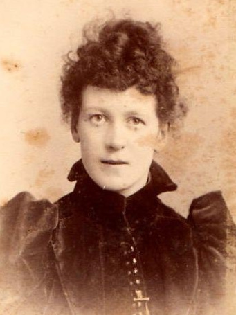 Photo of photos/Jessie Rose Ogilvie portrait
